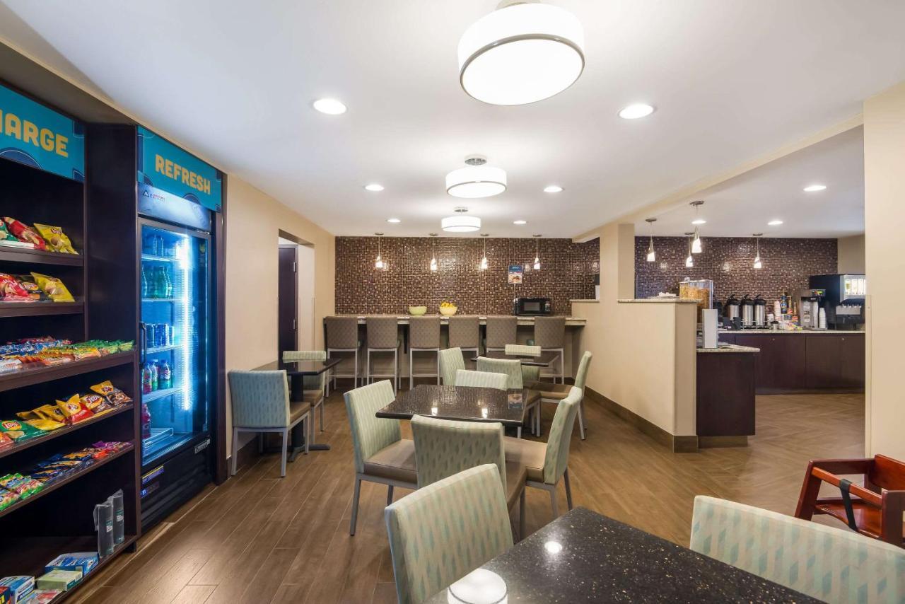 Clarion Pointe Downtown Hotel Syracuse Ngoại thất bức ảnh